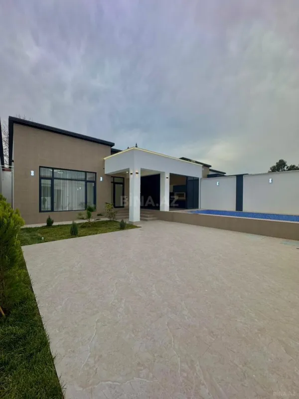 Satılır 4 otaqlı həyət evi 160 m²