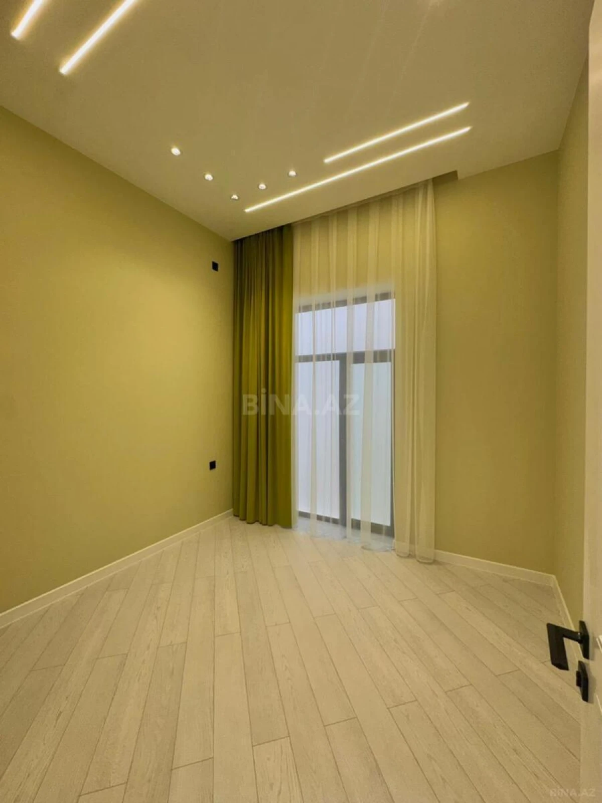 Satılır 4 otaqlı həyət evi 160 m²