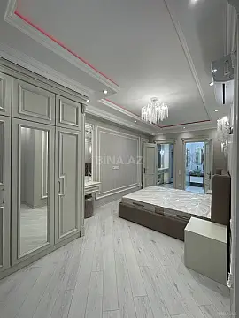 Satılır 3 otaqlı mənzil 105 m²
