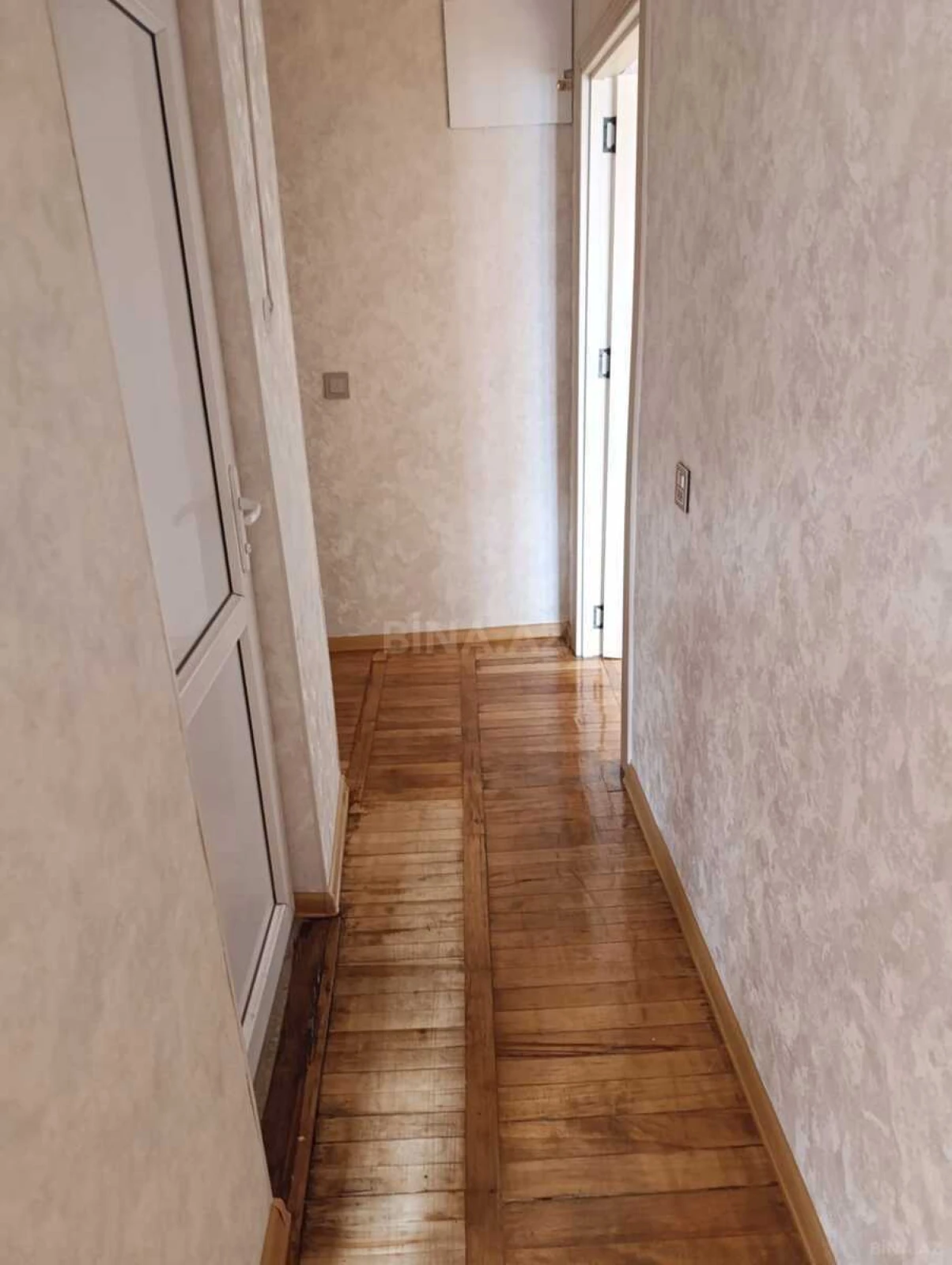 Satılır 2 otaqlı mənzil 43 m²