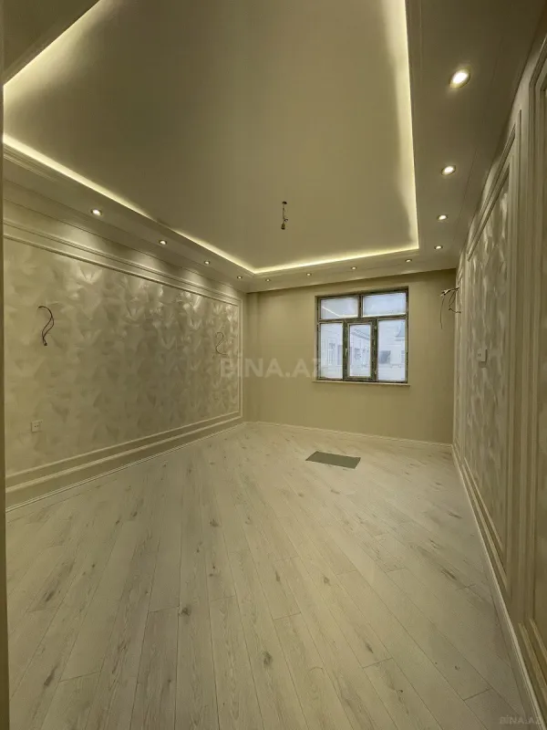Satılır 3 otaqlı mənzil 110 m²