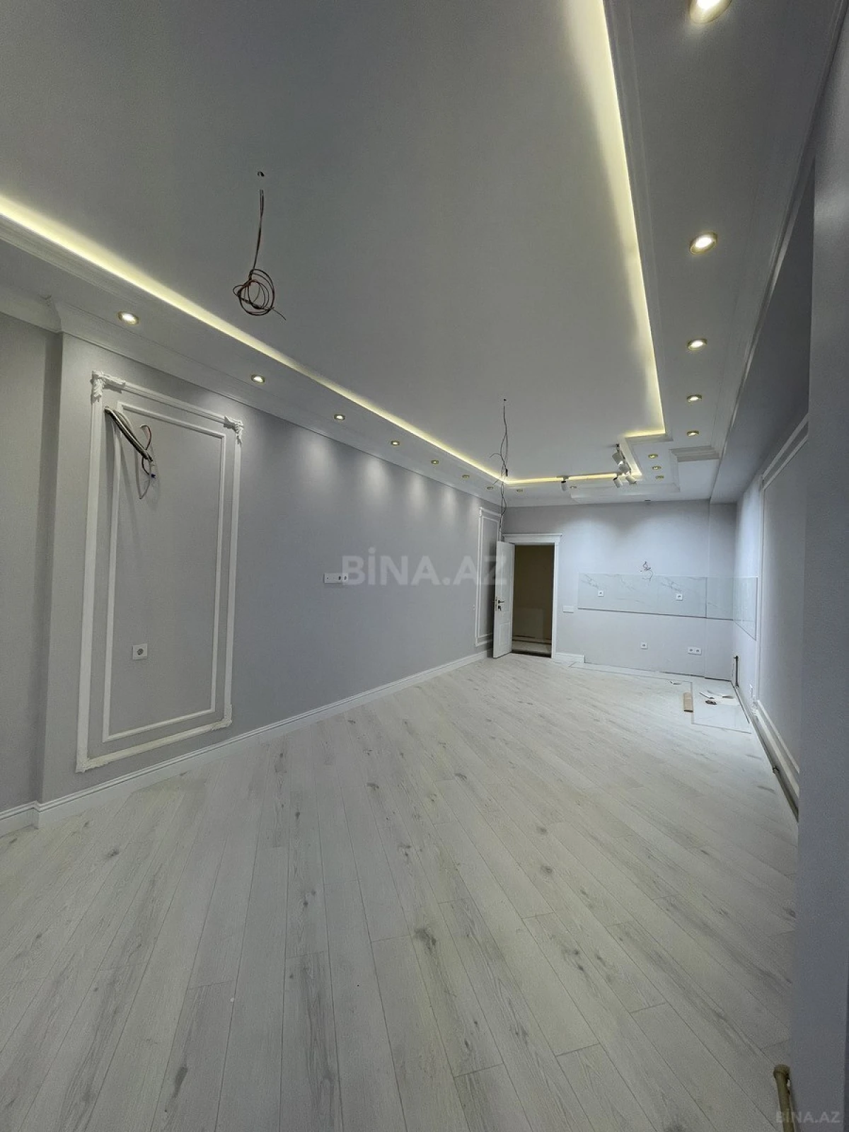 Satılır 3 otaqlı mənzil 110 m²