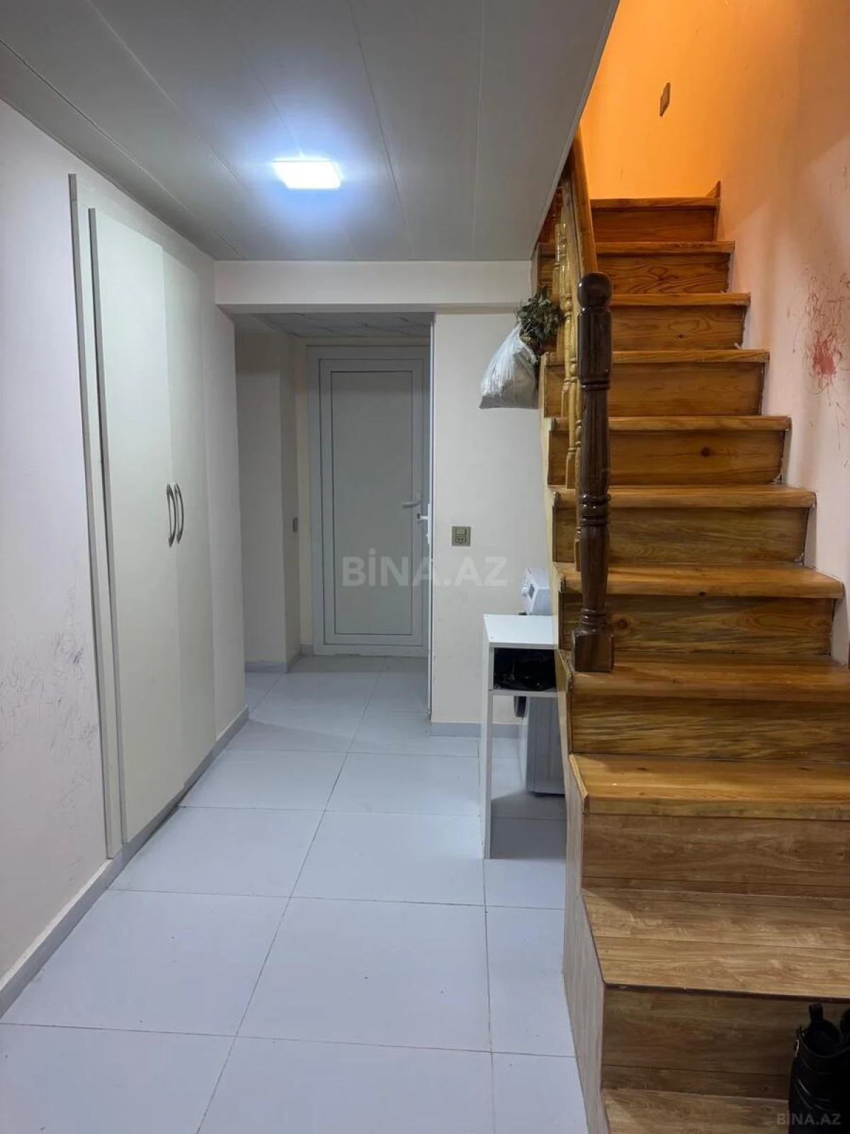 Satılır 4 otaqlı mənzil 65 m²