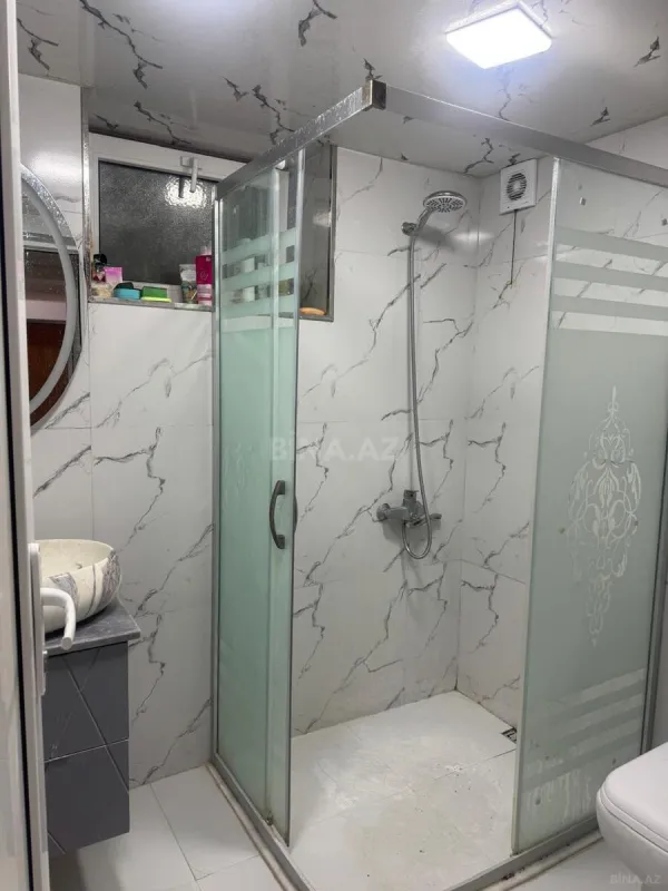 Satılır 4 otaqlı mənzil 65 m²