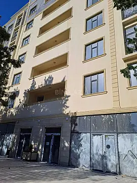 Satılır 3 otaqlı mənzil 131 m²
