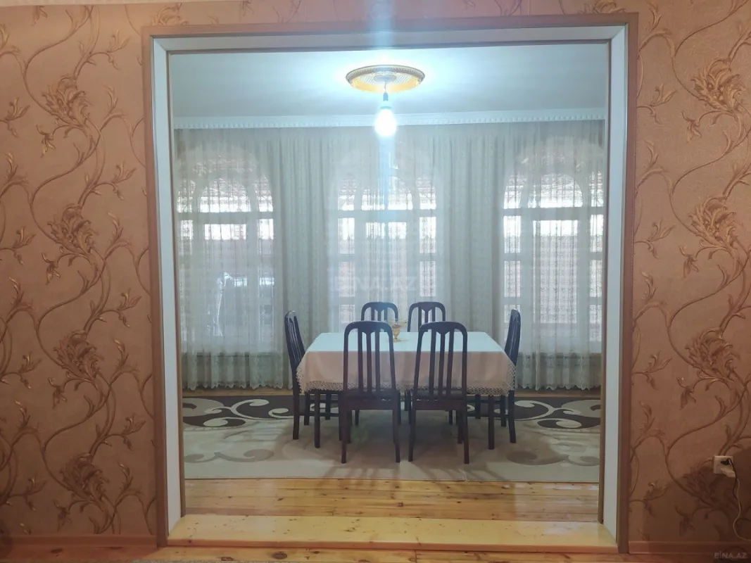 Satılır 9 otaqlı həyət evi 420 m²