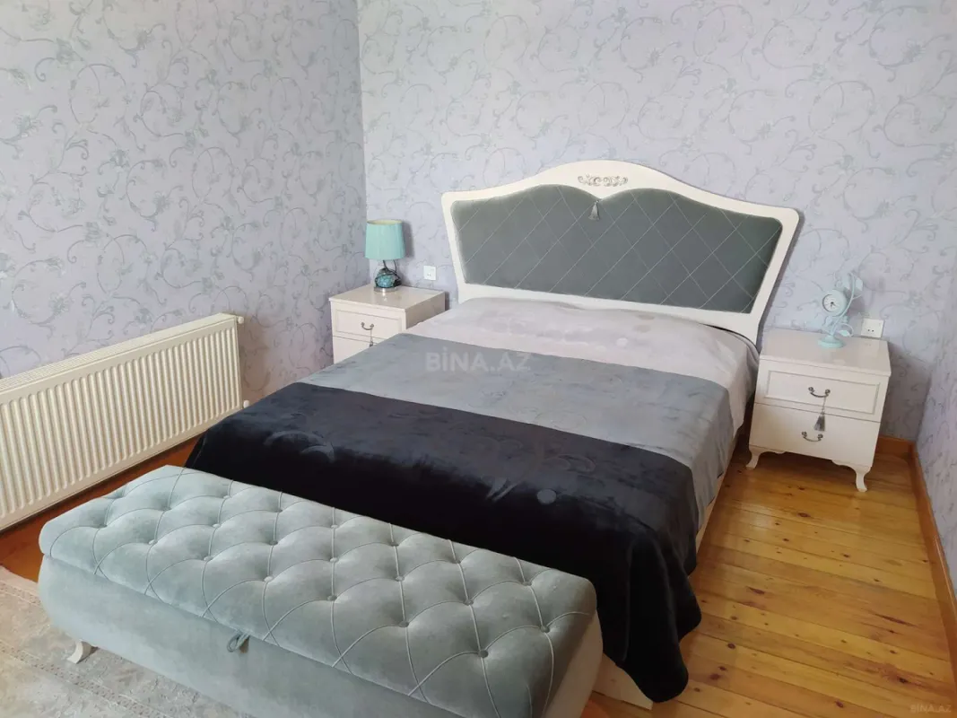 Satılır 9 otaqlı həyət evi 420 m²