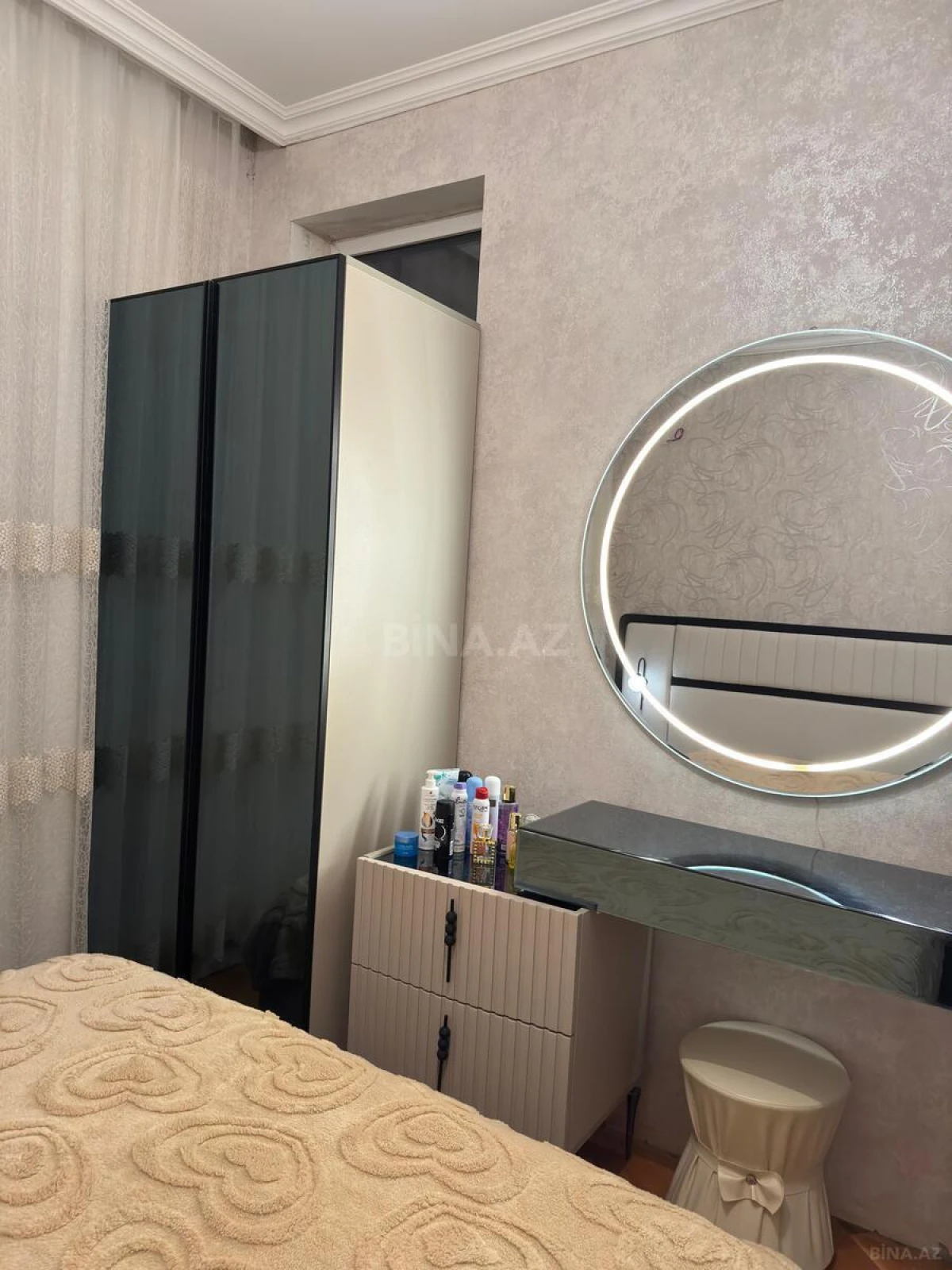 Satılır 2 otaqlı mənzil 60 m²