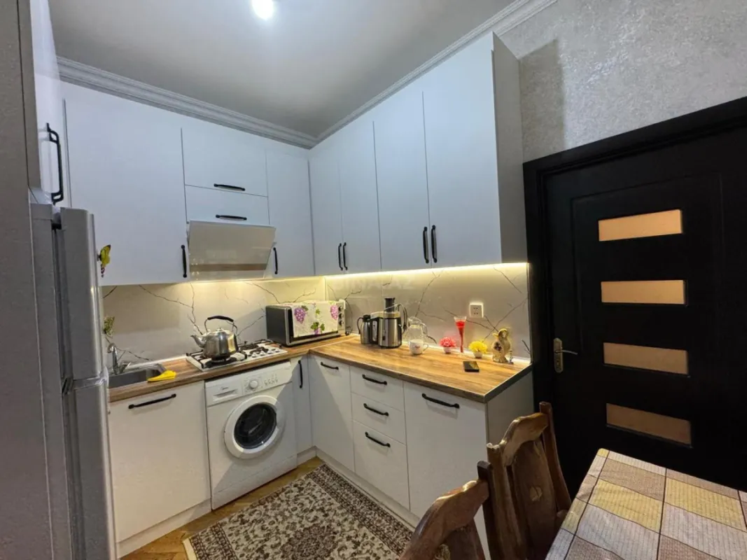 Satılır 2 otaqlı mənzil 60 m²