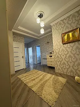 Satılır 2 otaqlı mənzil 90 m²