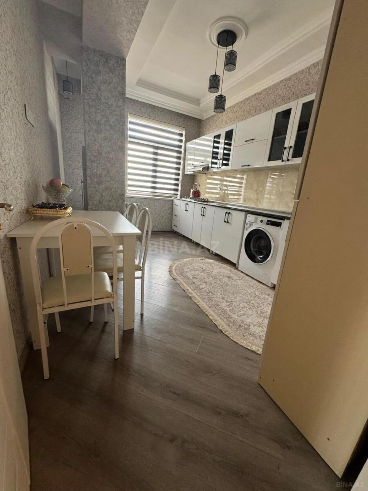 Satılır 2 otaqlı mənzil 90 m²