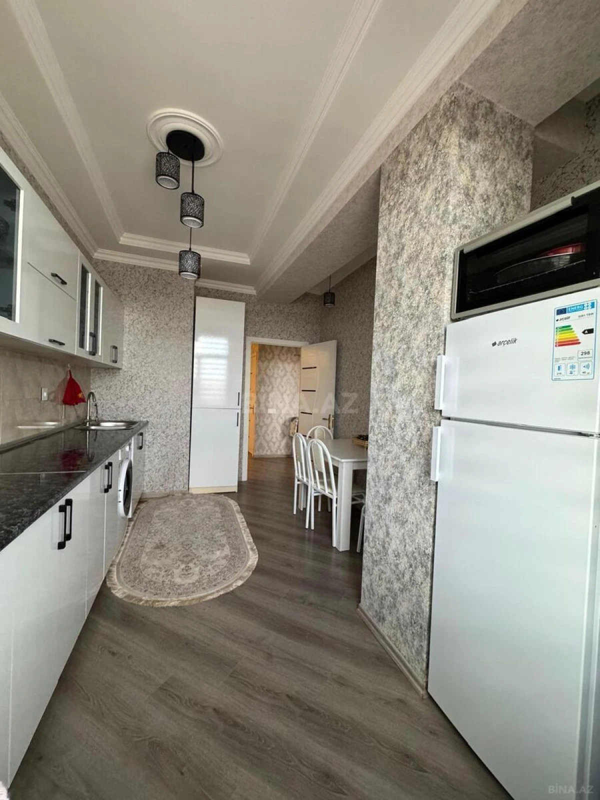 Satılır 2 otaqlı mənzil 90 m²