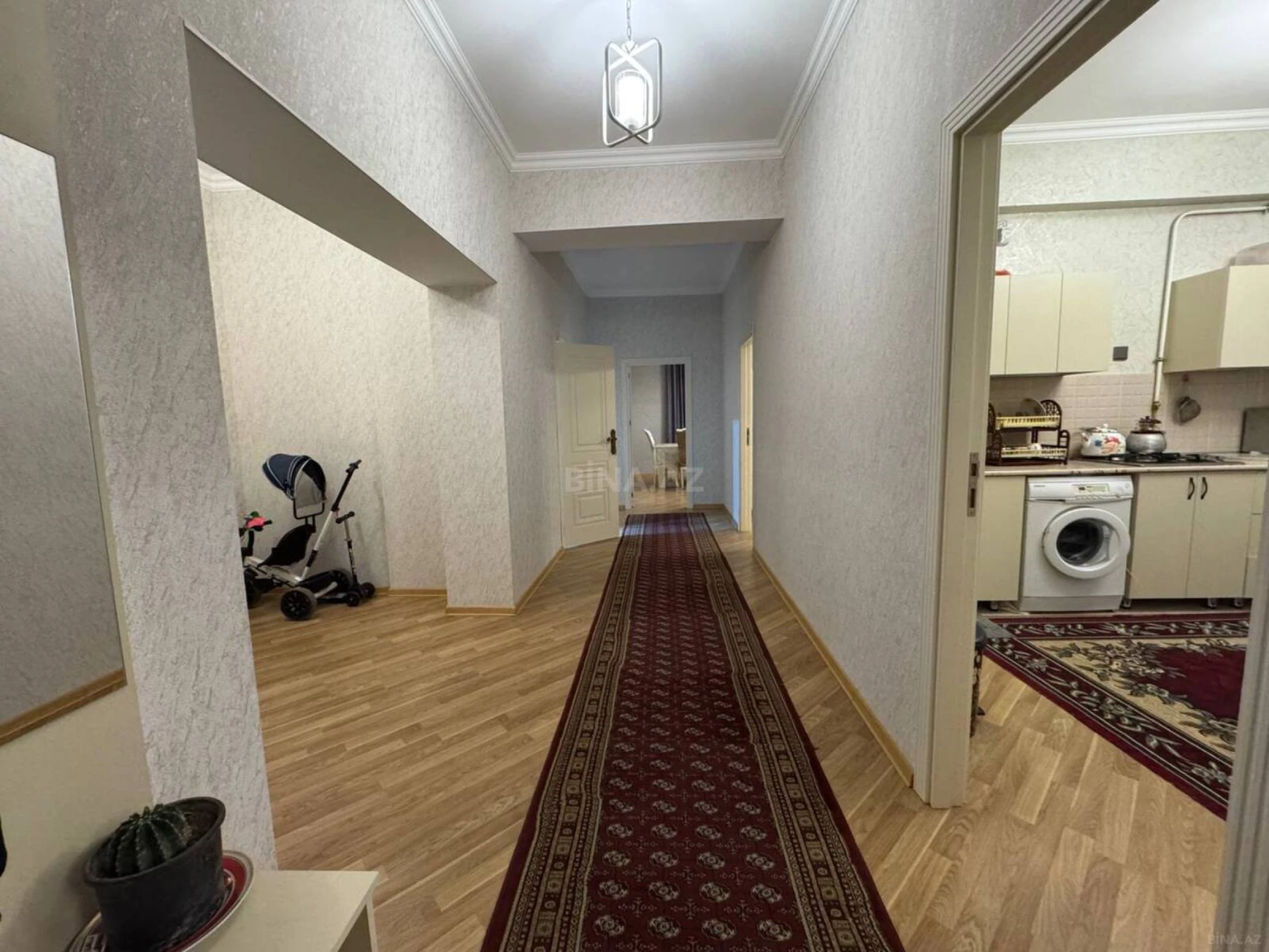 Satılır 4 otaqlı mənzil 133 m²