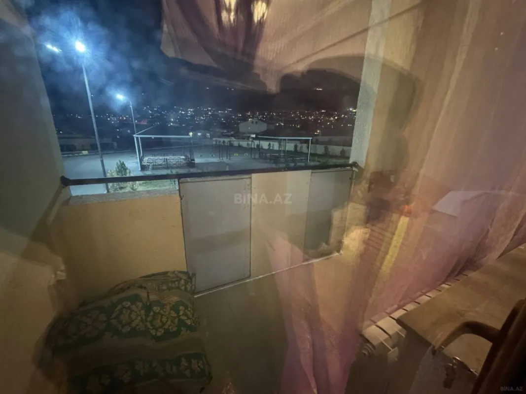 Satılır 4 otaqlı mənzil 133 m²