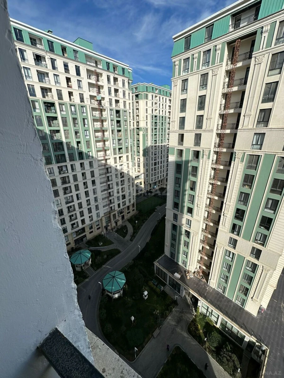 Kirayə verilir 2 otaqlı mənzil 82 m²