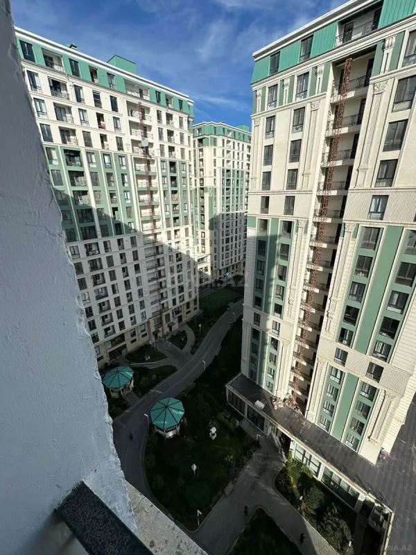 Kirayə verilir 2 otaqlı mənzil 82 m²