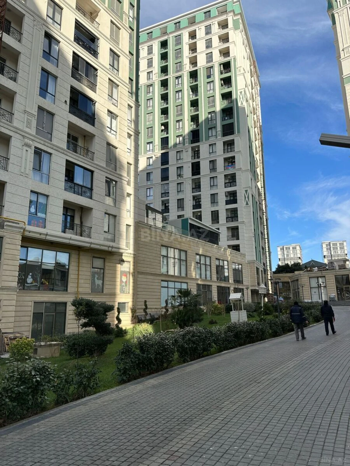 Kirayə verilir 2 otaqlı mənzil 82 m²