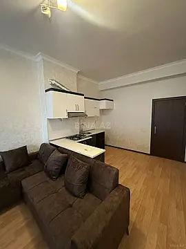 Kirayə verilir 2 otaqlı mənzil 82 m²