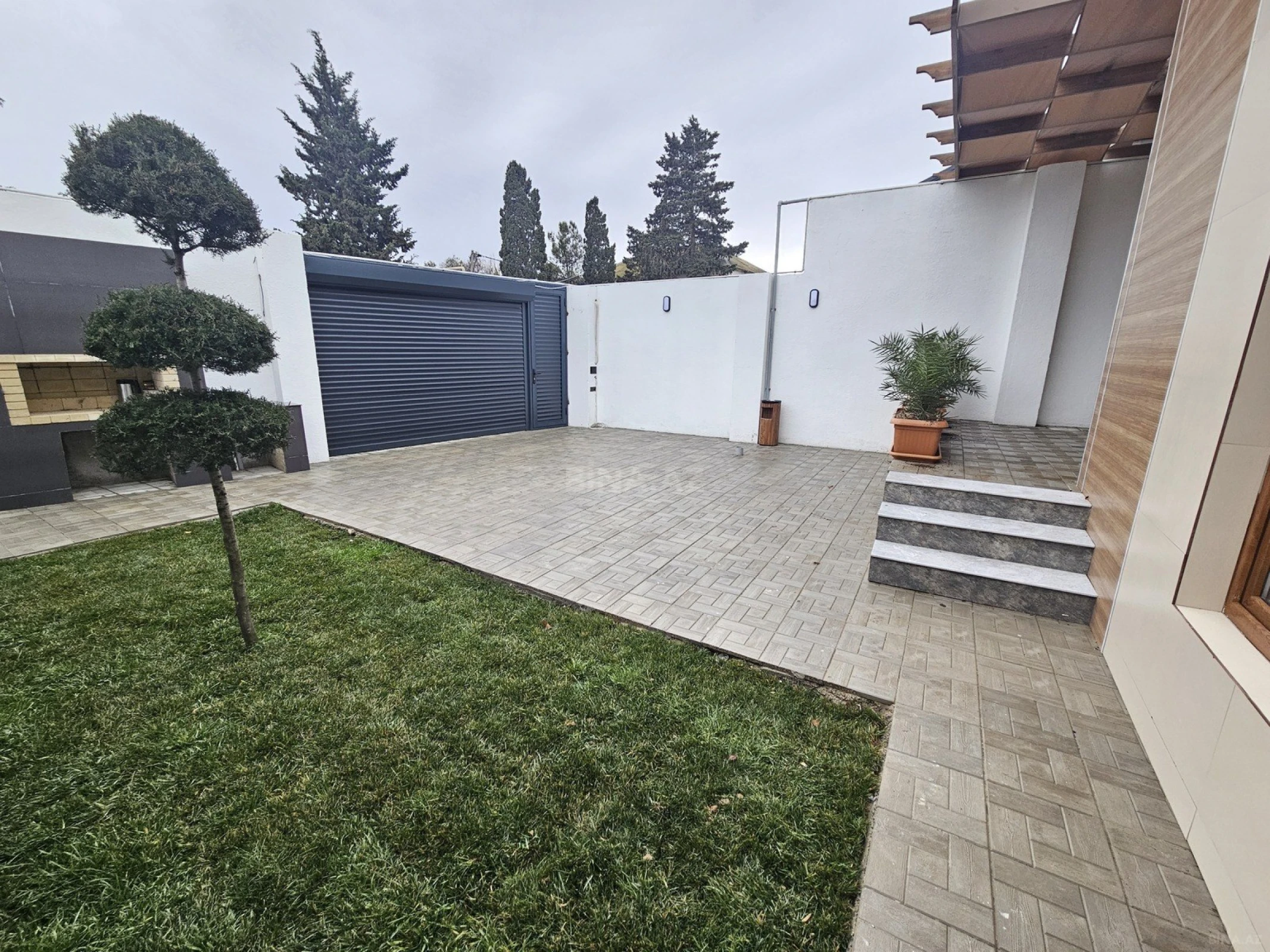 Satılır 3 otaqlı həyət evi 100 m²