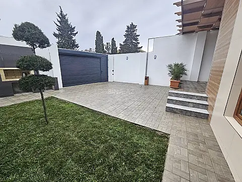 Satılır 3 otaqlı həyət evi 100 m²