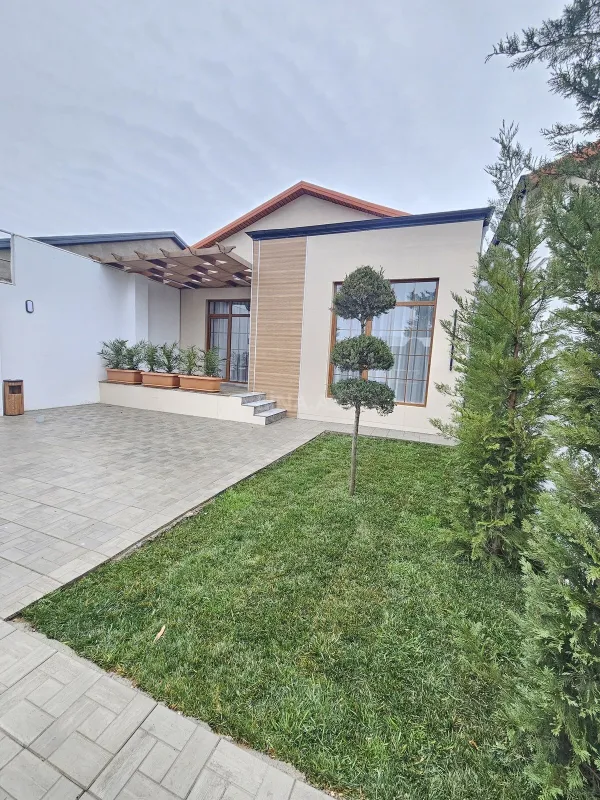 Satılır 3 otaqlı həyət evi 100 m²