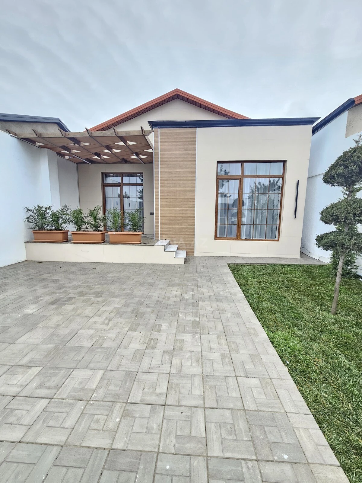Satılır 3 otaqlı həyət evi 100 m²