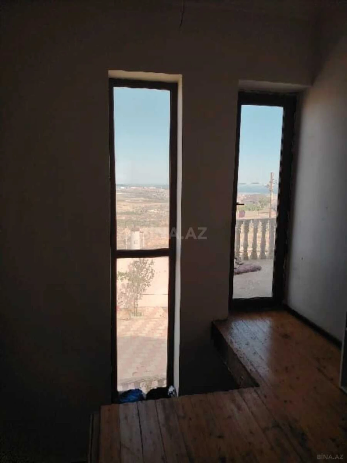 Satılır 5 otaqlı həyət evi 190 m²
