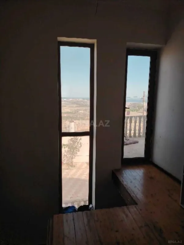 Satılır 5 otaqlı həyət evi 190 m²