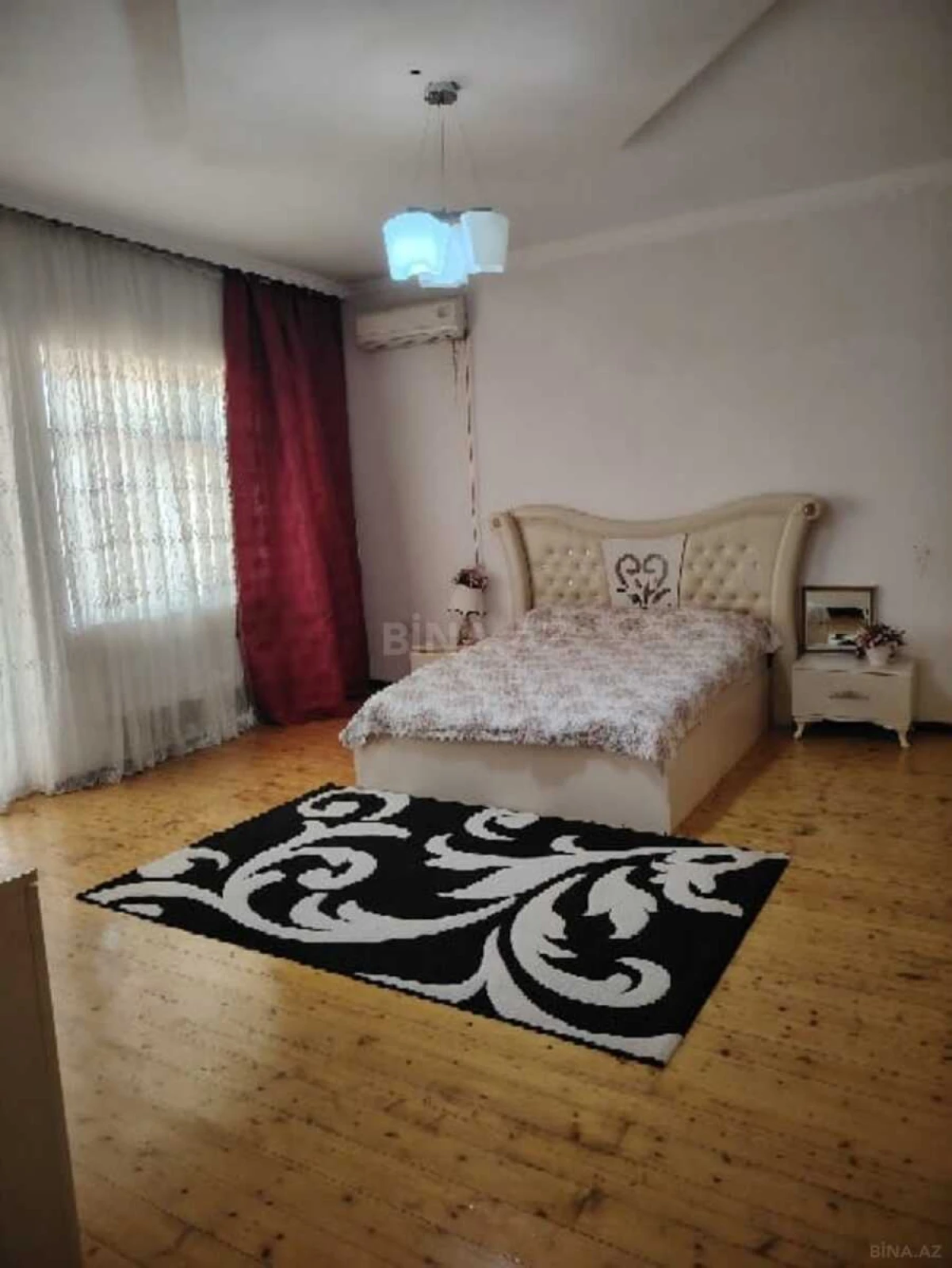 Satılır 5 otaqlı həyət evi 190 m²