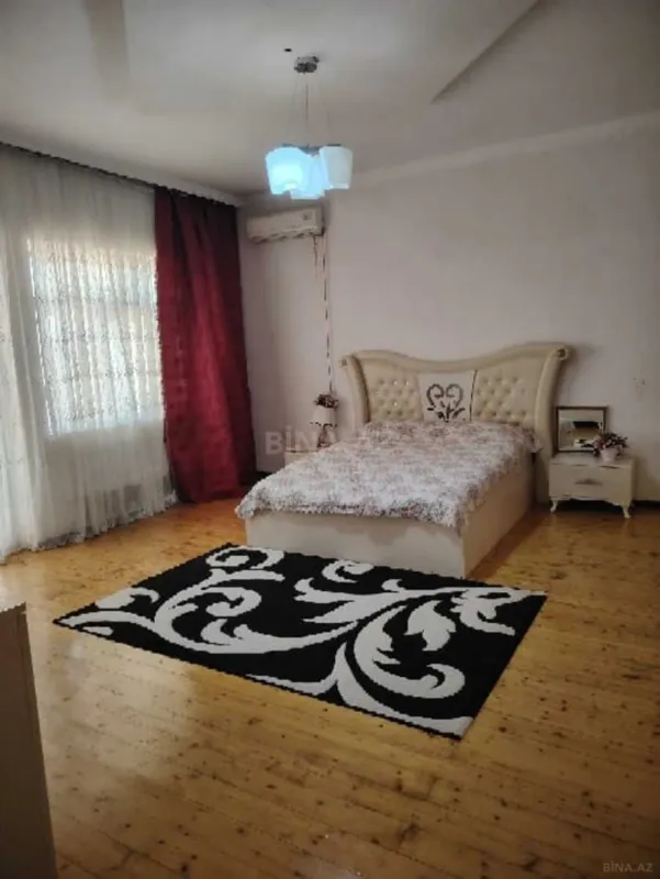 Satılır 5 otaqlı həyət evi 190 m²