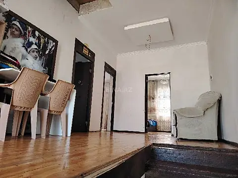 Satılır 5 otaqlı həyət evi 190 m²
