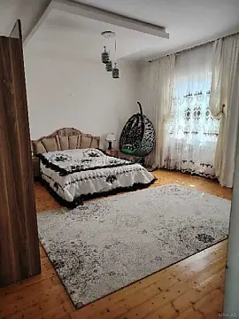 Satılır 5 otaqlı həyət evi 190 m²