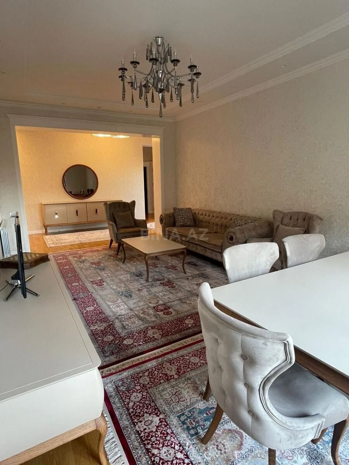 Satılır 3 otaqlı mənzil 116 m²