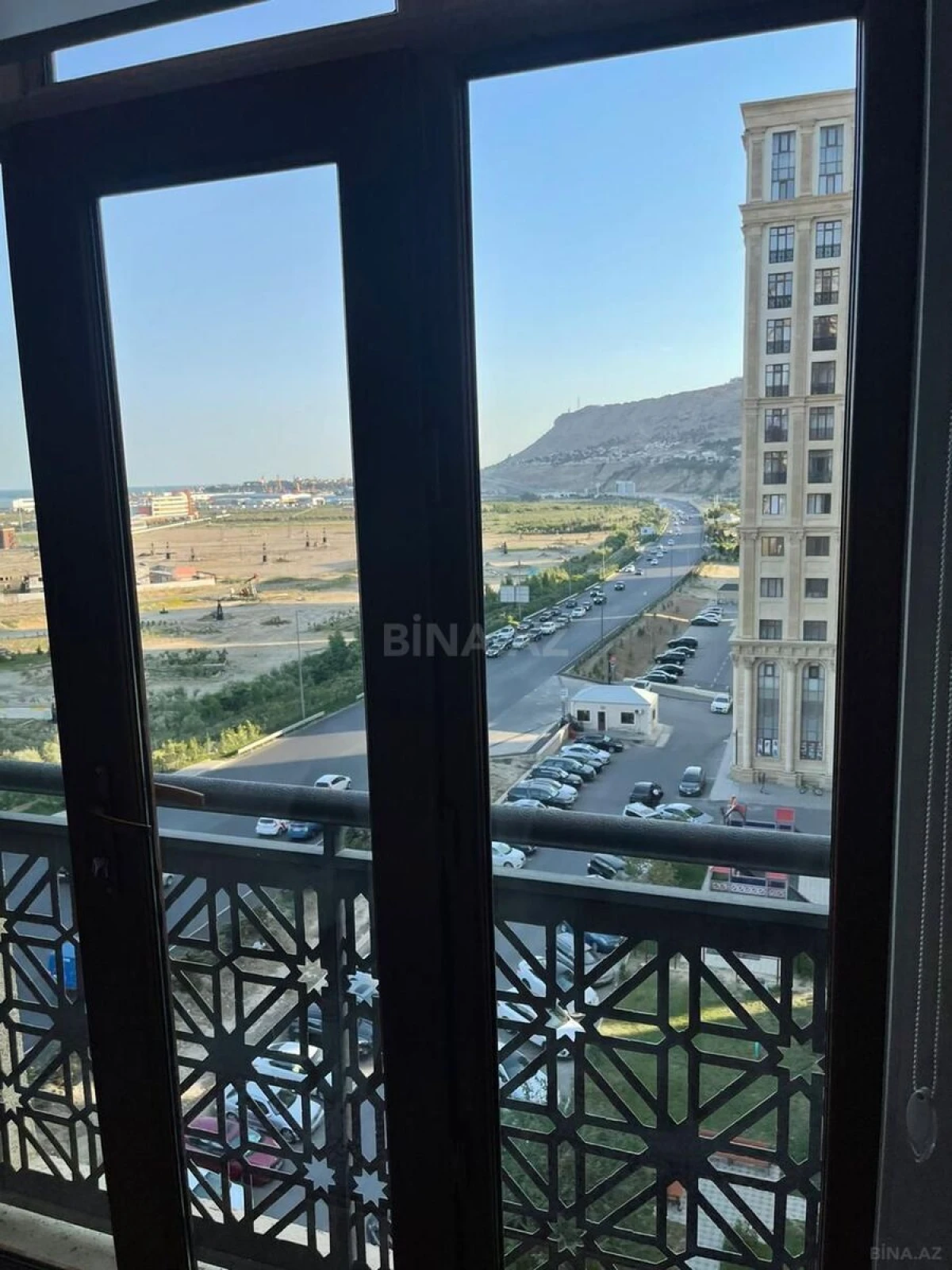 Satılır 3 otaqlı mənzil 116 m²