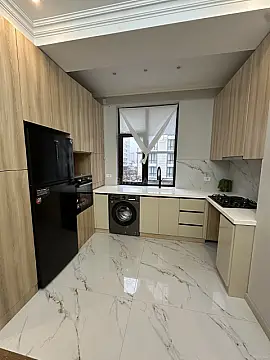 Kirayə verilir 3 otaqlı mənzil 94 m²