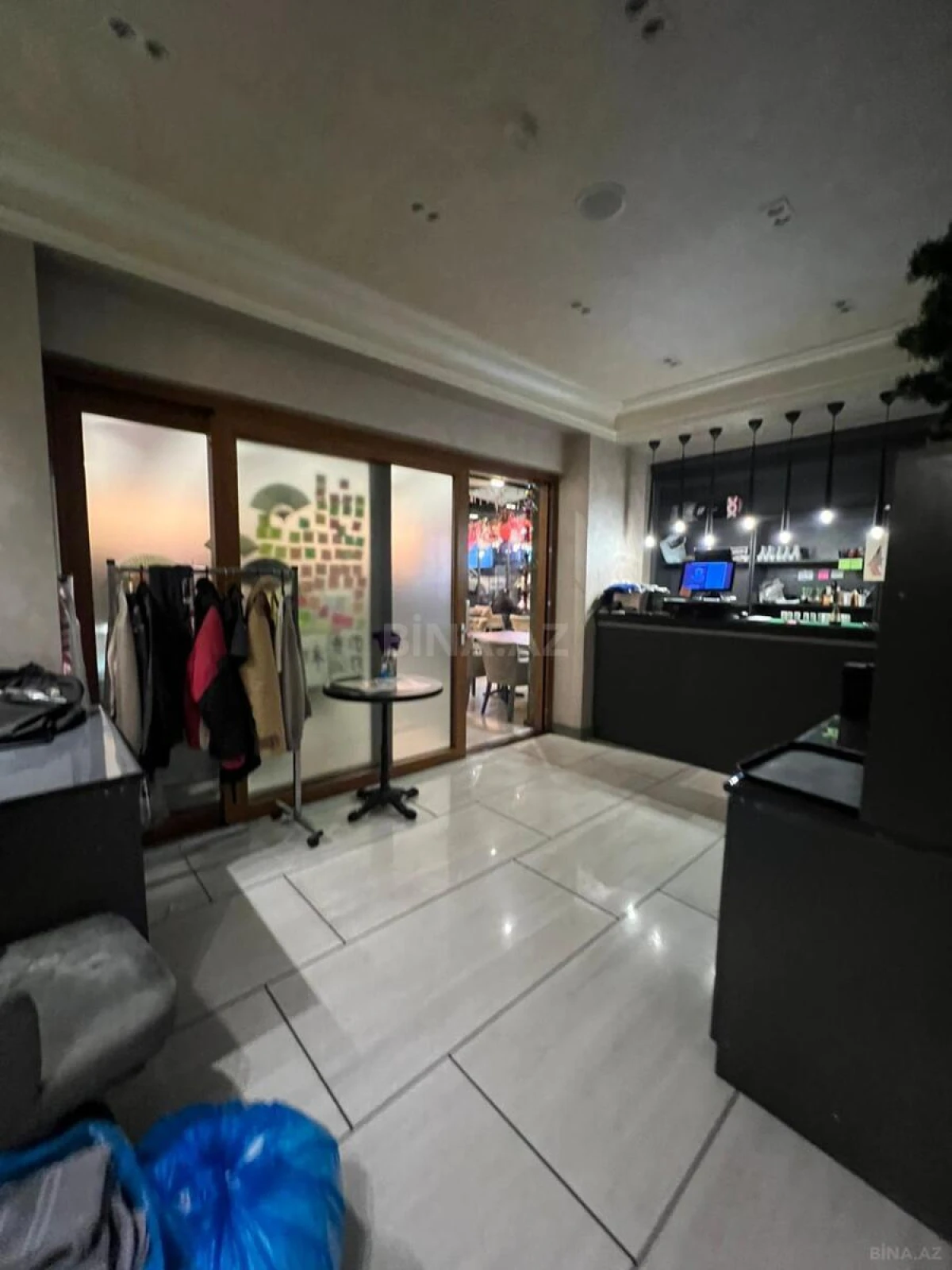 Kirayə verilir obyekt 160 m²