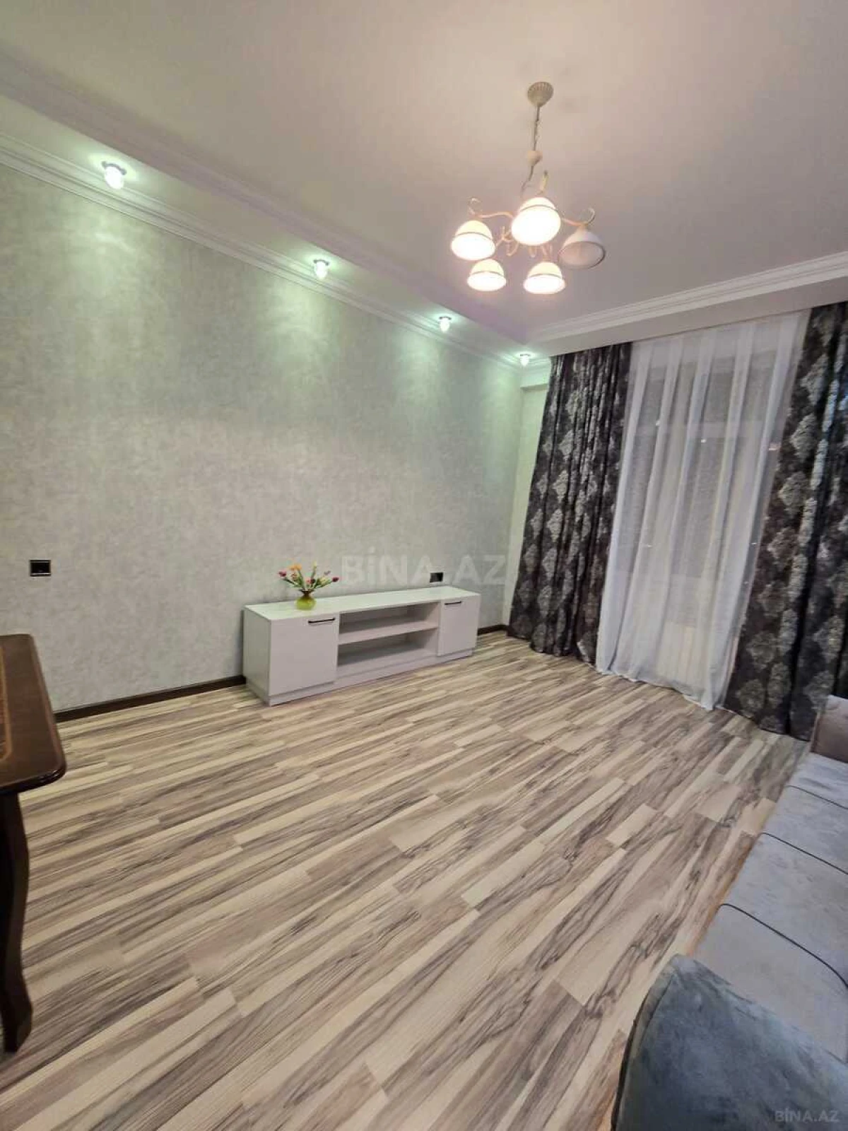 Kirayə verilir 3 otaqlı mənzil 80 m²