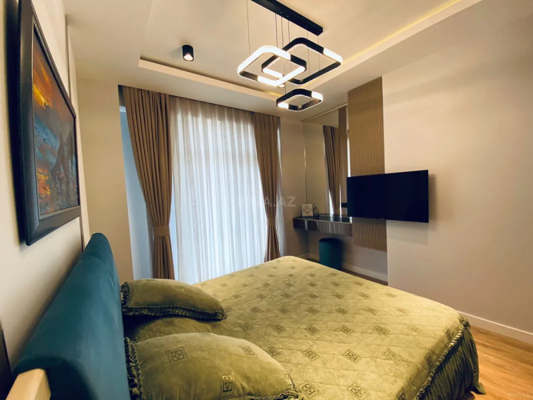 Kirayə verilir 2 otaqlı mənzil 70 m²