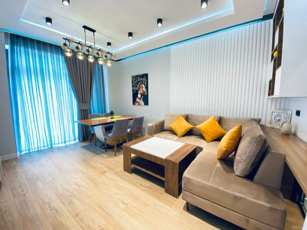 Kirayə verilir 2 otaqlı mənzil 70 m²