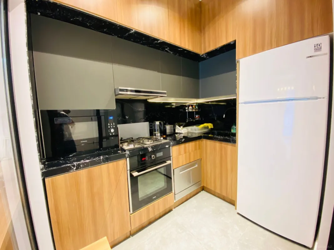 Kirayə verilir 2 otaqlı mənzil 70 m²