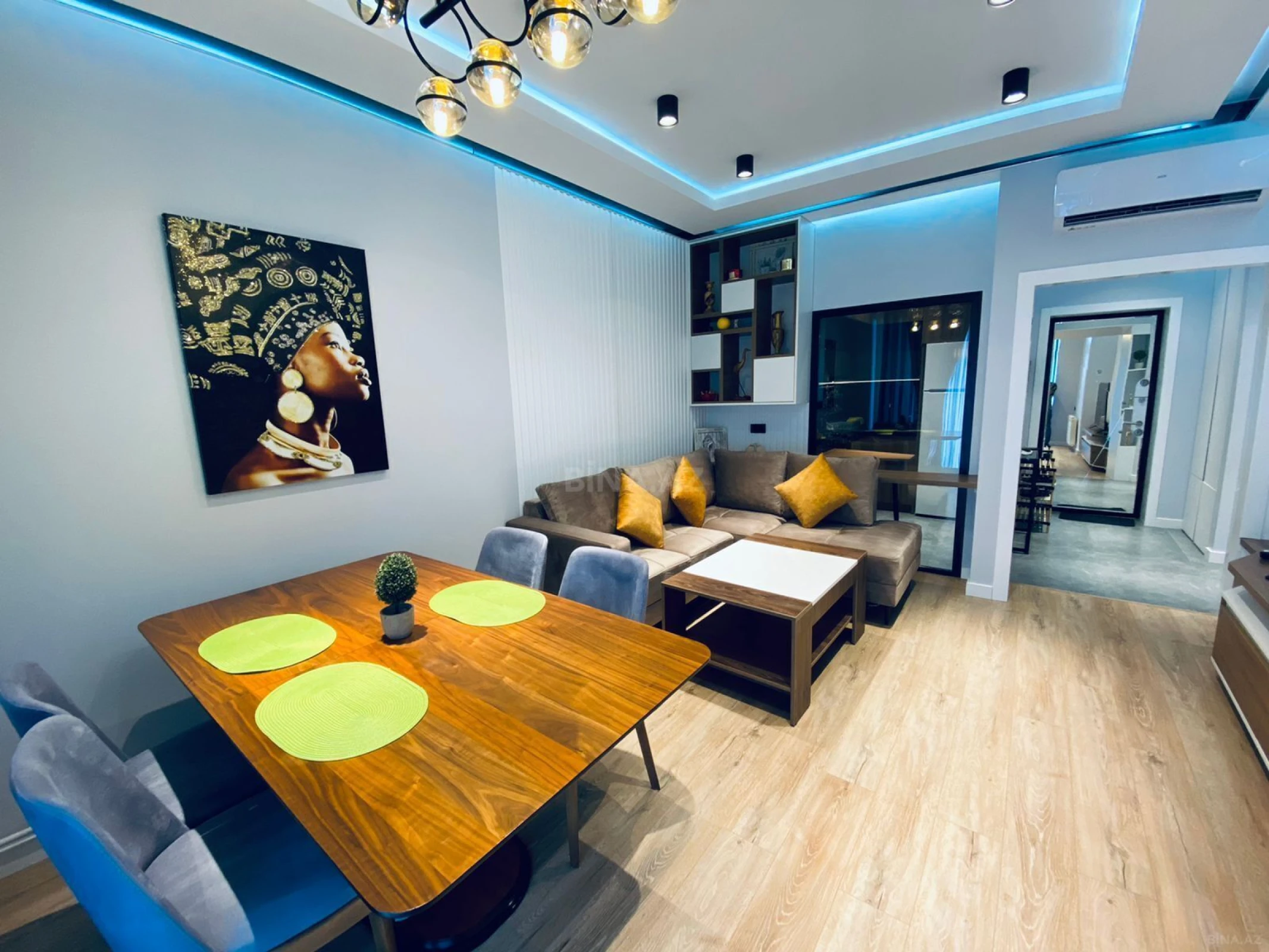 Kirayə verilir 2 otaqlı mənzil 70 m²