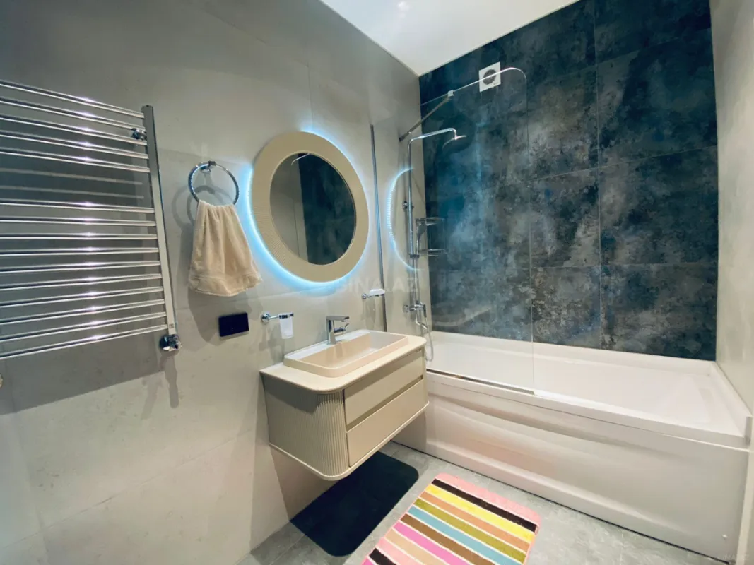 Kirayə verilir 2 otaqlı mənzil 70 m²