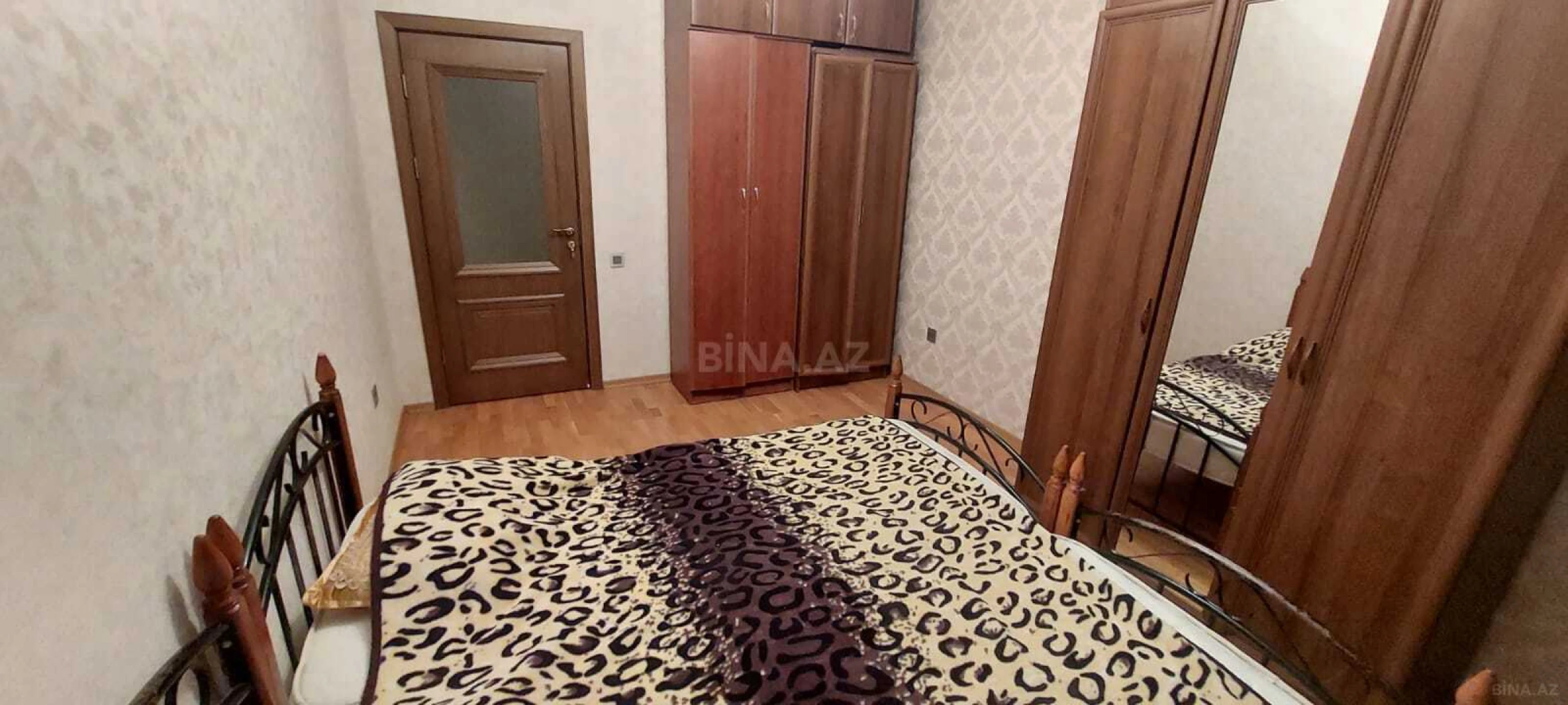 Kirayə verilir 2 otaqlı mənzil 80 m²