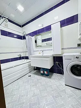 Kirayə verilir 2 otaqlı mənzil 90 m²