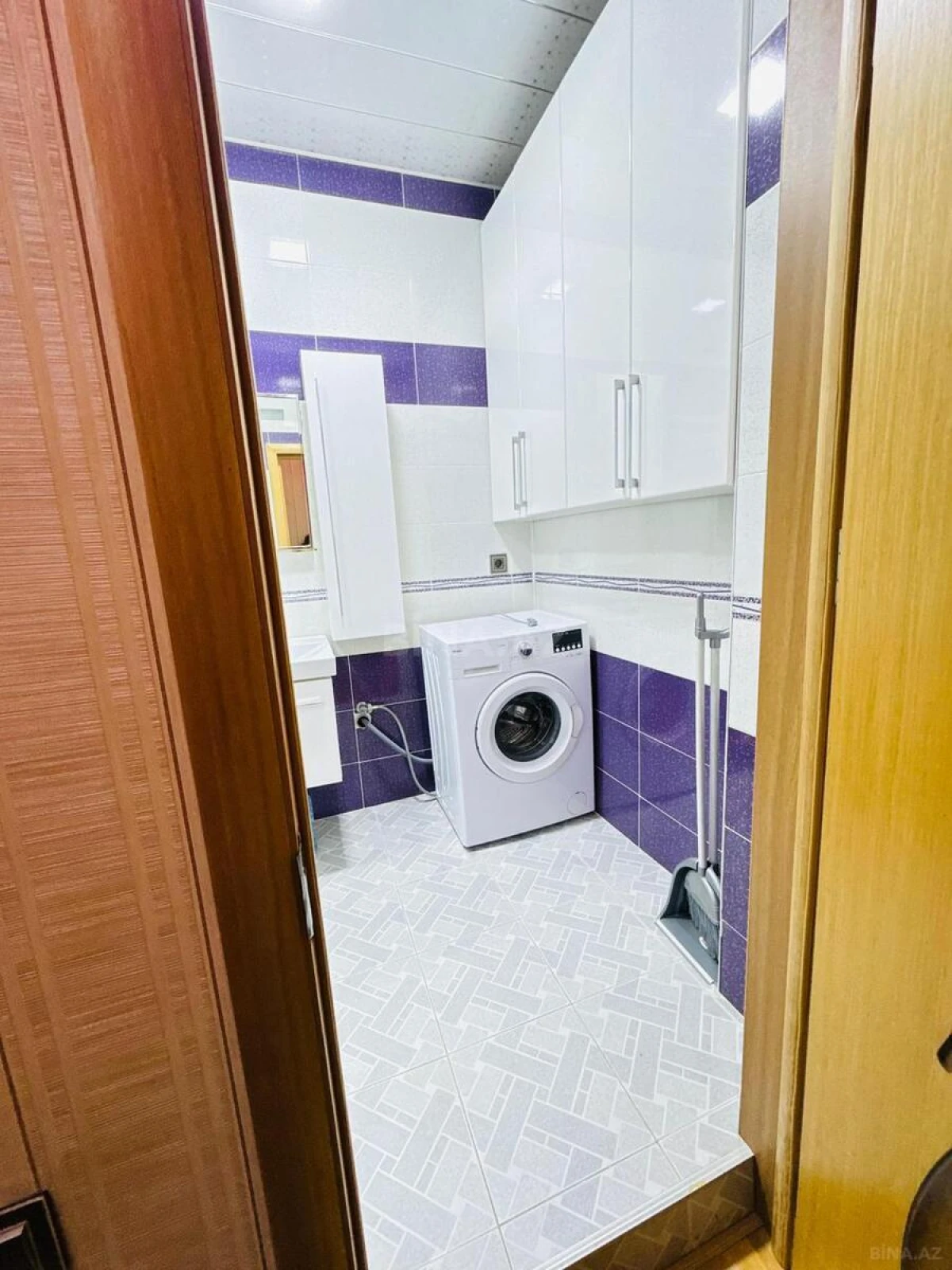 Kirayə verilir 2 otaqlı mənzil 90 m²