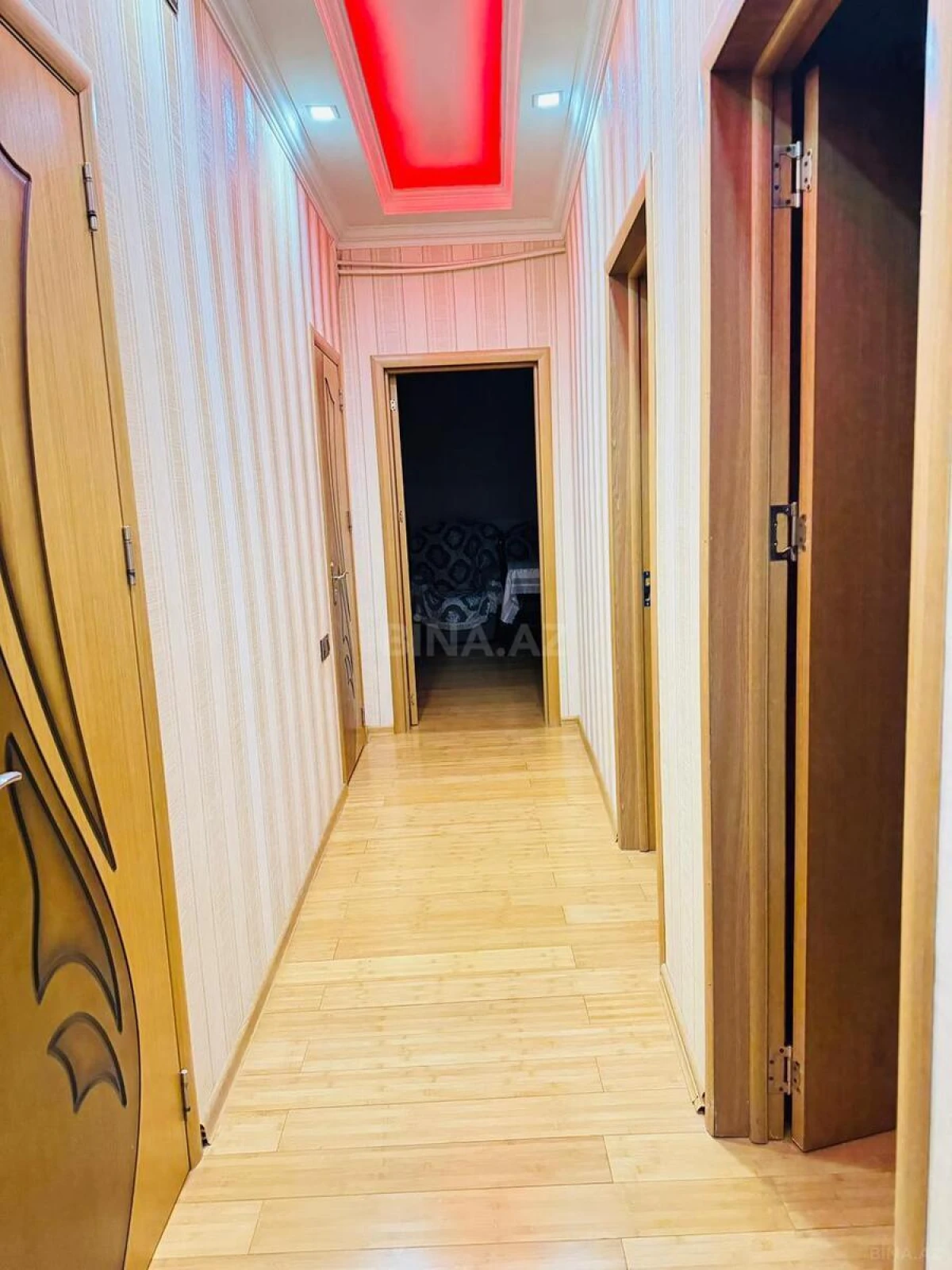 Kirayə verilir 2 otaqlı mənzil 90 m²