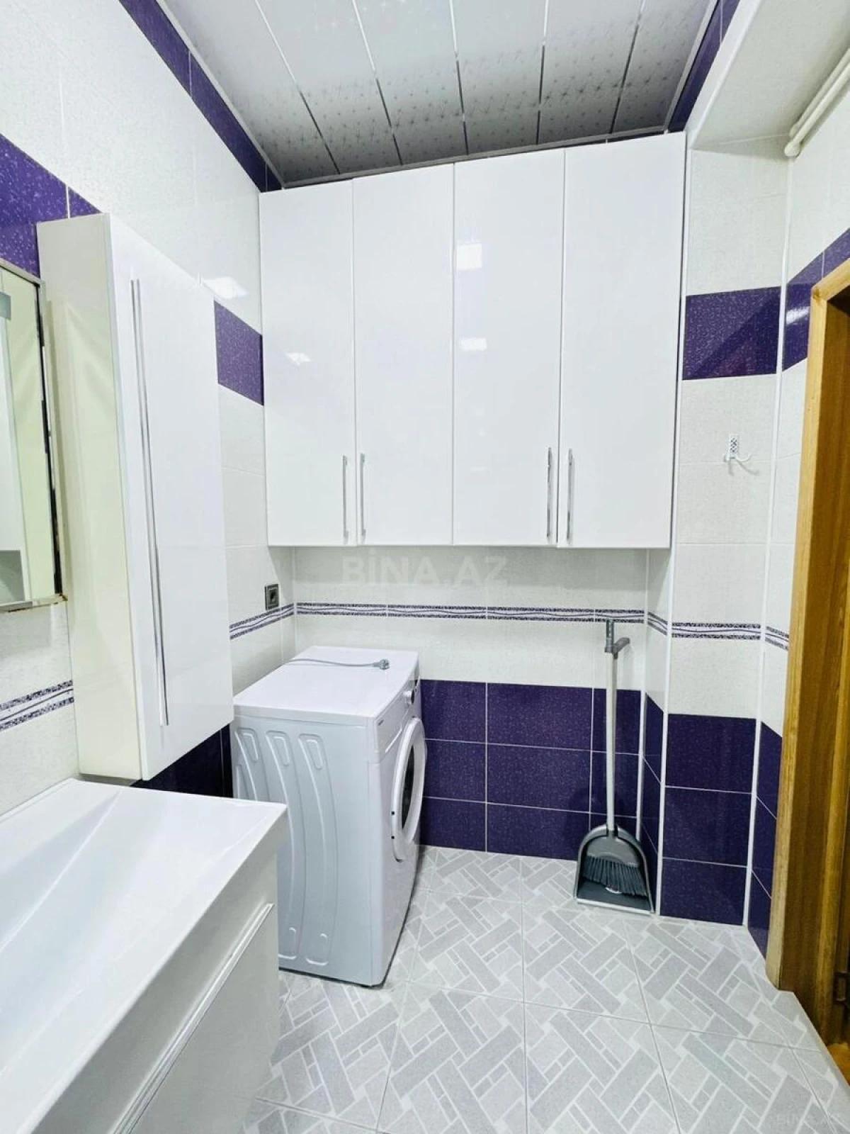 Kirayə verilir 2 otaqlı mənzil 90 m²