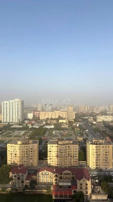 Satılır 4 otaqlı mənzil 140 m²