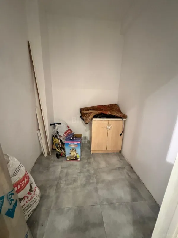 Satılır 3 otaqlı mənzil 125 m²