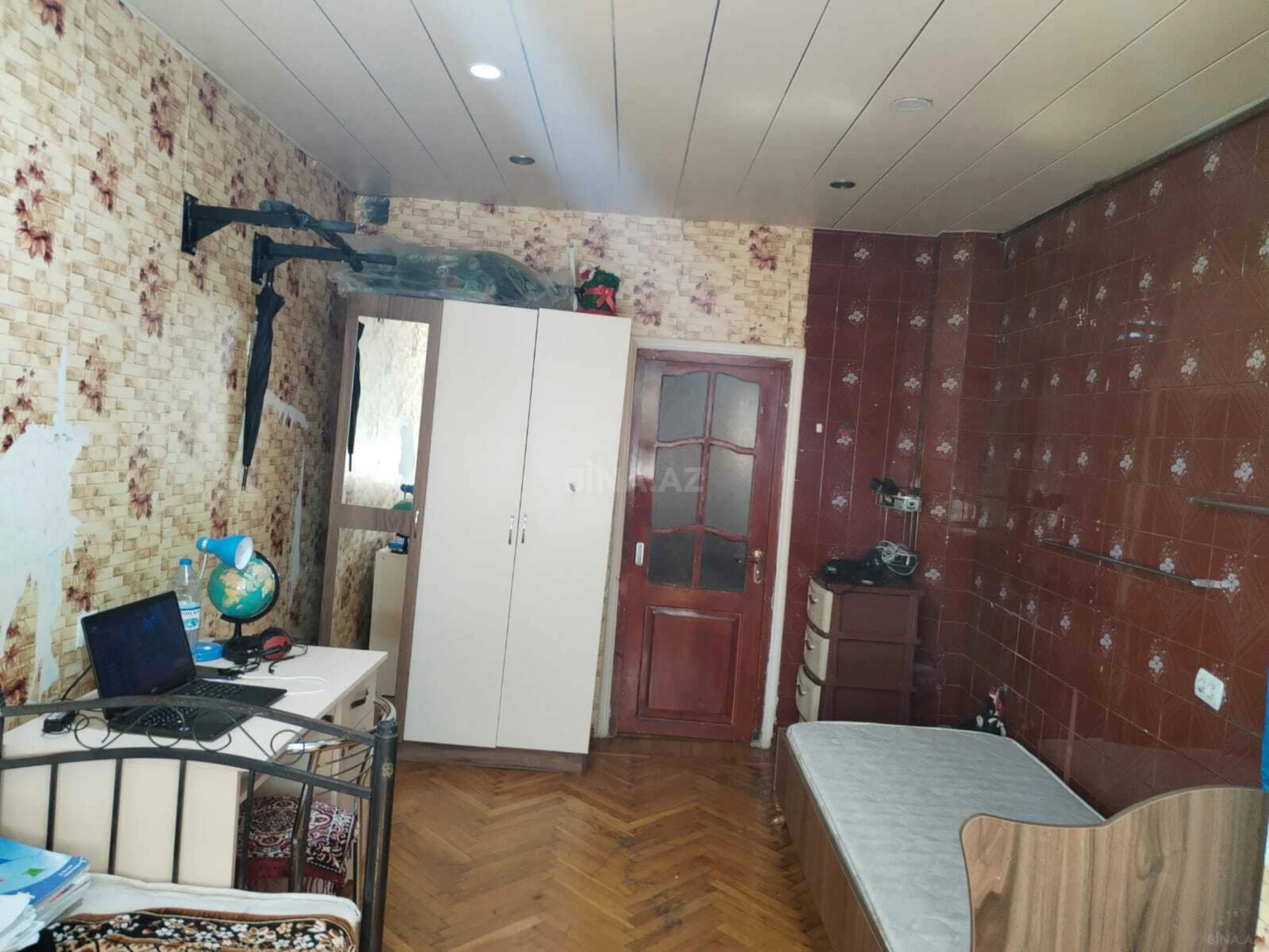 Satılır 4 otaqlı mənzil 100 m²